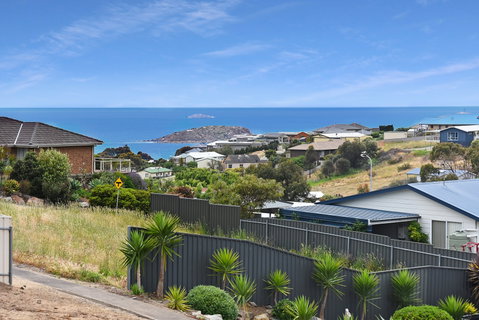 Fluke Court, Encounter Bay - South Australia Travel 0