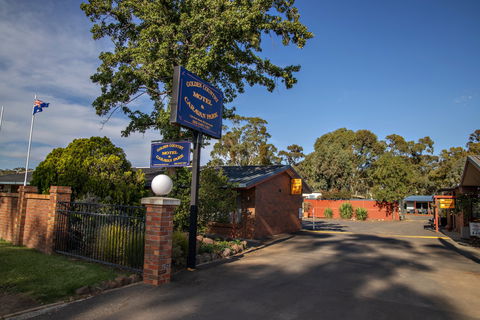 Golden Country Motel And Caravan Park - South Australia Travel 0
