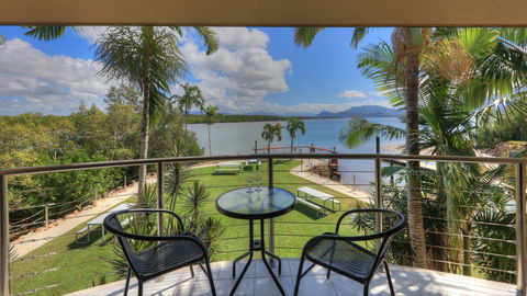 Hinchinbrook Marine Cove Resort - South Australia Travel 2