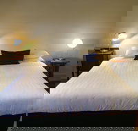 Little Paddock Homestead - South Australia Travel