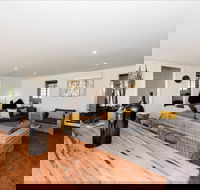 Mount Ophir Estate - The Pickers Cottage - South Australia Travel