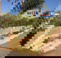 Oasis Motel