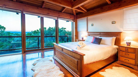 Seabreeze - South Australia Travel 0