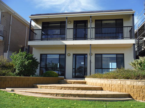 South Shores - South Australia Travel 0