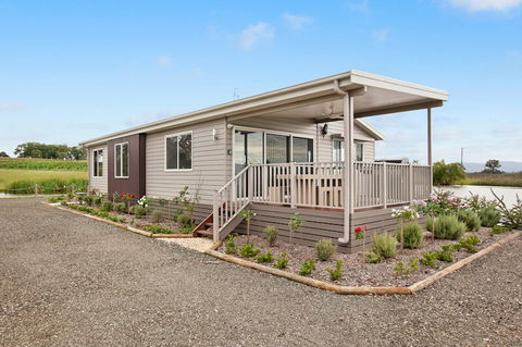 The Lake House - South Australia Travel 0