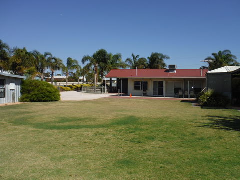 The Palms - South Australia Travel 0