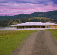 The Hill Paddock - South Australia Travel
