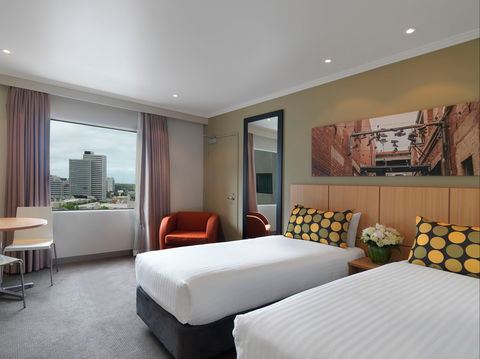 Travelodge Hotel Melbourne Southbank - South Australia Travel 1