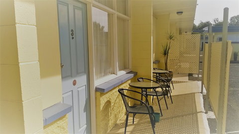 Warren Motor Inn - South Australia Travel 2