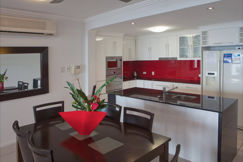 Waters Edge Apartments Cairns - South Australia Travel 2