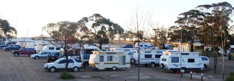 Woomera Traveller's Village And Caravan Park - South Australia Travel 0
