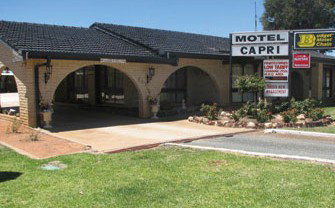 Balranald Capri Motel - South Australia Travel 0