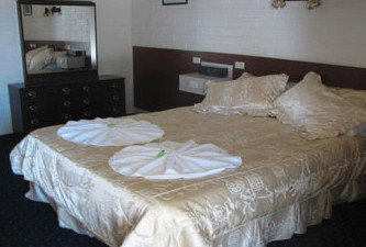 Balranald Capri Motel - South Australia Travel 1