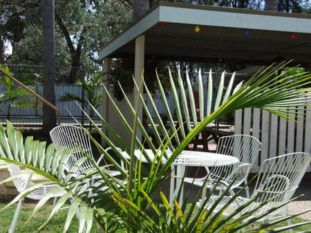 Avalon Holiday Units - South Australia Travel 2