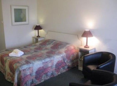 Clyde River Motor Inn - South Australia Travel 2