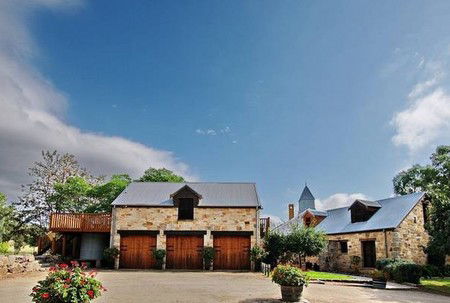 The Mews Studio Apartments - South Australia Travel 0