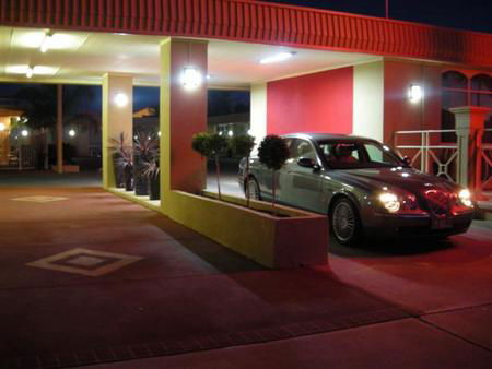 Desert Sand Motor Inn - South Australia Travel 0