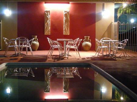 Desert Sand Motor Inn - South Australia Travel 1
