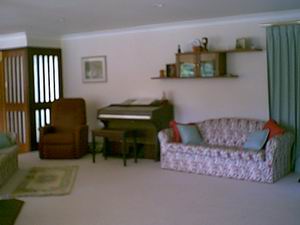 Jenny's Lake Farm B&B - South Australia Travel 1
