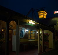 The Bull and Bush Tavern - South Australia Travel