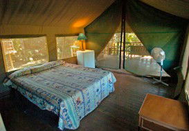 Lions Den Hotel - South Australia Travel 0