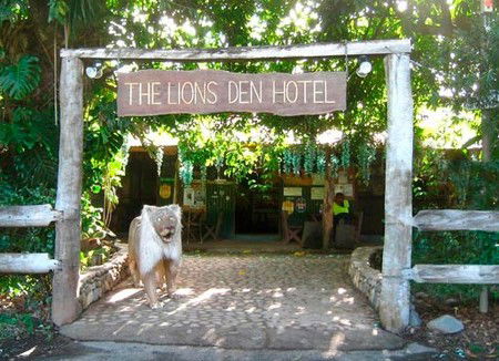 Lions Den Hotel - South Australia Travel 5