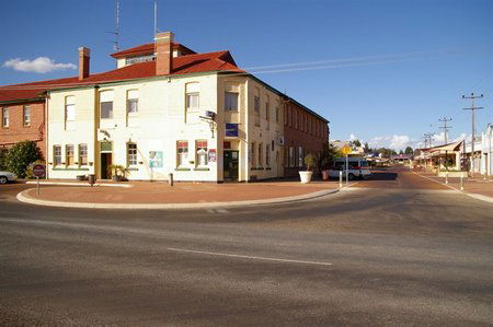 Corrigin Caravan Park - South Australia Travel 1