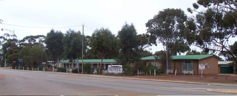 Corrigin Windmill Motel - South Australia Travel 0