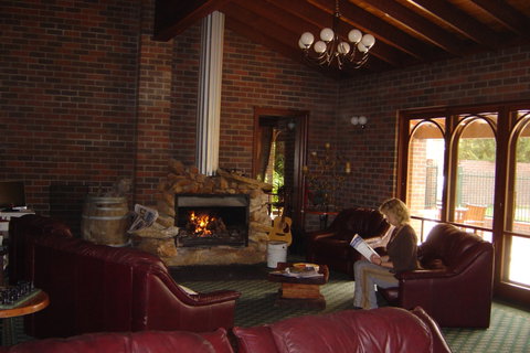 Wave Rock Lakeside Resort And Caravan Park - South Australia Travel 2