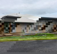 Adore 6 Villa - South Australia Travel