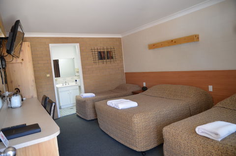 Alexander Motor Inn Moree - South Australia Travel 0