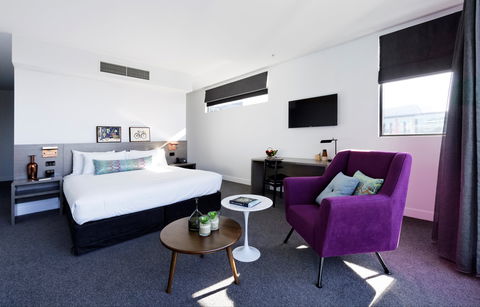 Alpha Mosaic Hotel Brisbane - South Australia Travel 1