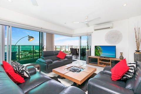 Beachlife Sands 3 Bedroom Harbour View Apartment - South Australia Travel 1