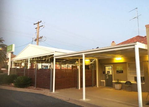 Court Street Motel - South Australia Travel 2