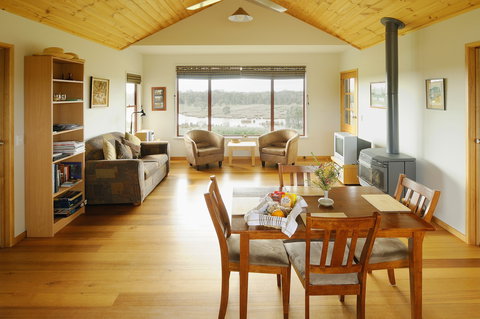 Frog Gully Cottages - South Australia Travel 1