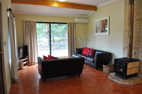 Karri Valley Chalets - South Australia Travel 1