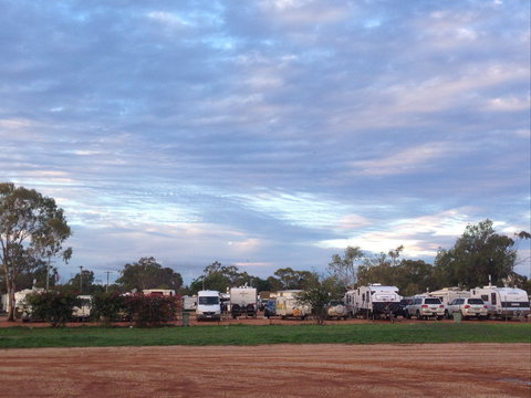 Lightning Ridge Holiday Park - South Australia Travel 2