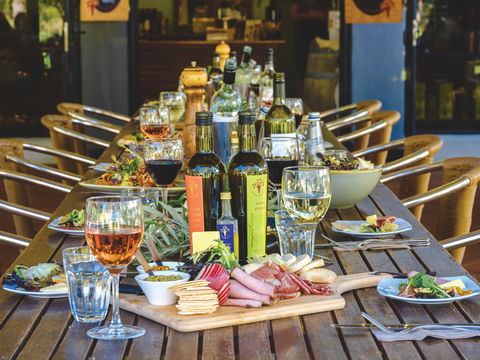 Olio Bello Lakeside Glamping - South Australia Travel 2