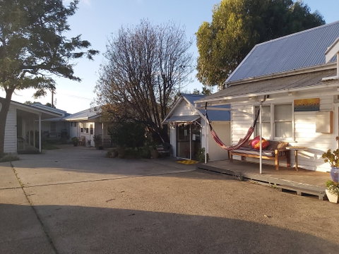 Surfside Backpacker - South Australia Travel 2
