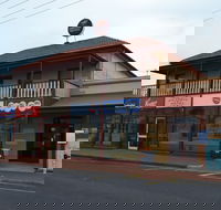 Victoria Hotel Port McDonnell - South Australia Travel