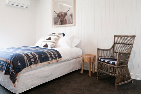 Anchor Geelong - South Australia Travel 0