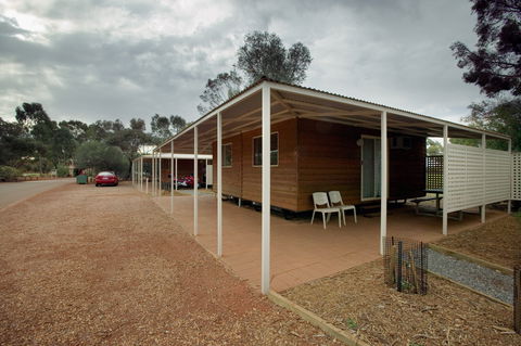 Ayers Rock Campground - South Australia Travel 1