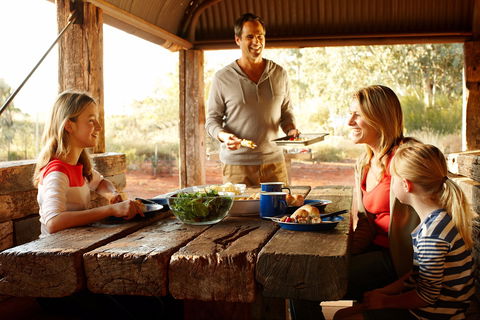 Ayers Rock Campground - South Australia Travel 2