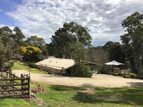 Barrenjoey Hideaway - South Australia Travel 0