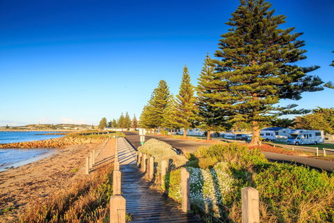Beachport Caravan Park - South Australia Travel 0
