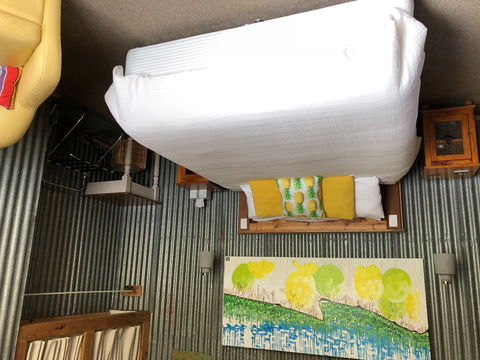 Bed In A Shed Unique Vineyard Accommodation - South Australia Travel 1