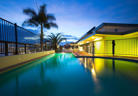 Brisbane City YHA - South Australia Travel 0