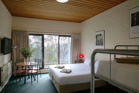 Cedarwood Apartments - South Australia Travel 2