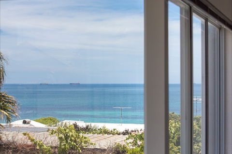 Cottesloe Beach House II - South Australia Travel 0