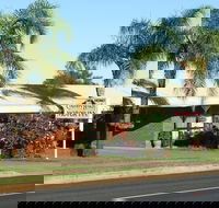 Country Roads Motor Inn